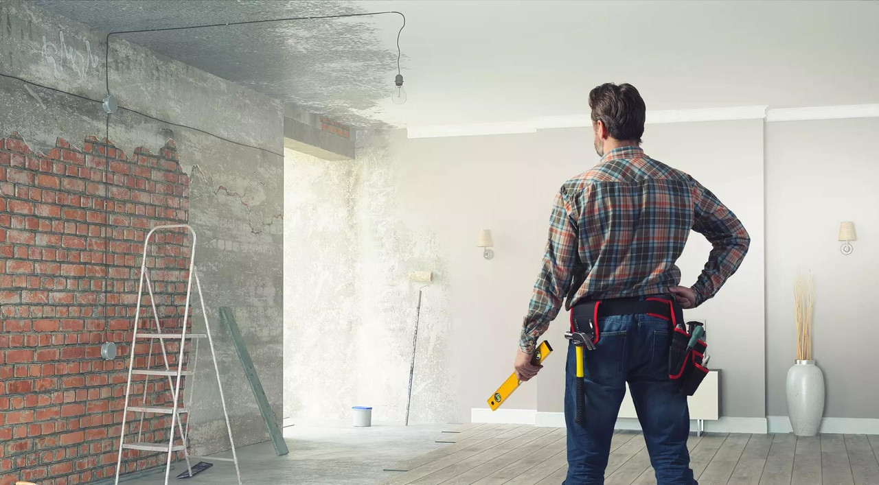 When to Call a Qualified Bricklayer and General Contractor